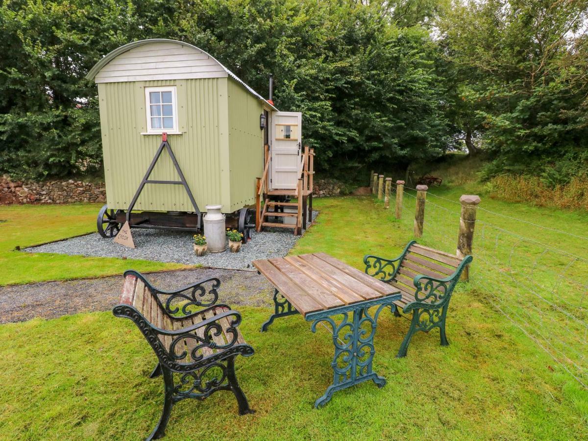 Shepherds Hut - The Crook 밀포드헤이븐 외부 사진